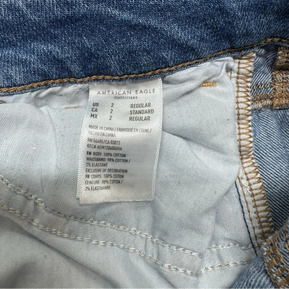 {AE American Eagle} "Mom Straight Jean" Cheeky Tapered Straight Leg Denim Jeans - Picture 7 of 8